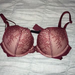 NWOT Victoria’s Secret bombshell bra